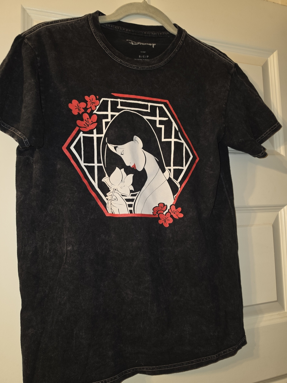 Disney Black Tee with White & Red Mulan Portrait